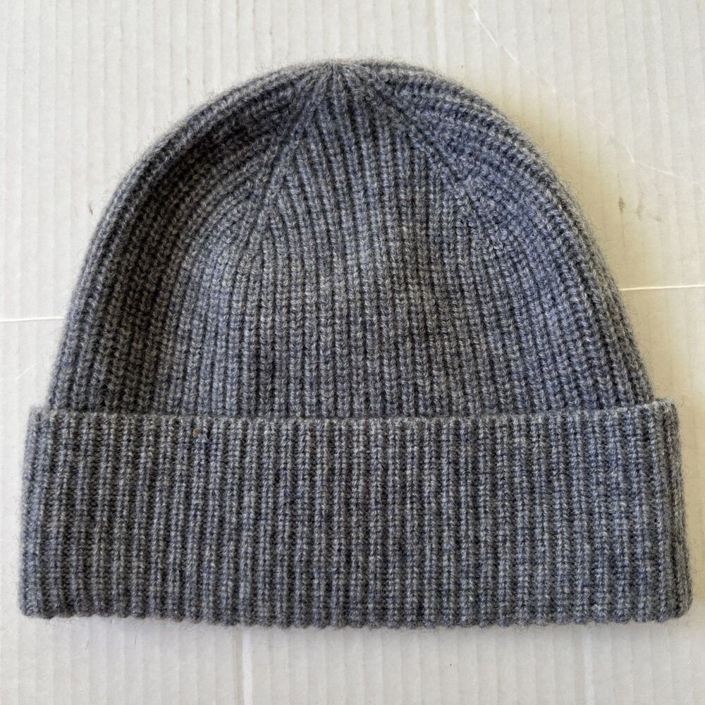 Robertson & Rodeo Sz S Beanie Hat Gray 100% Cashmere NWOT